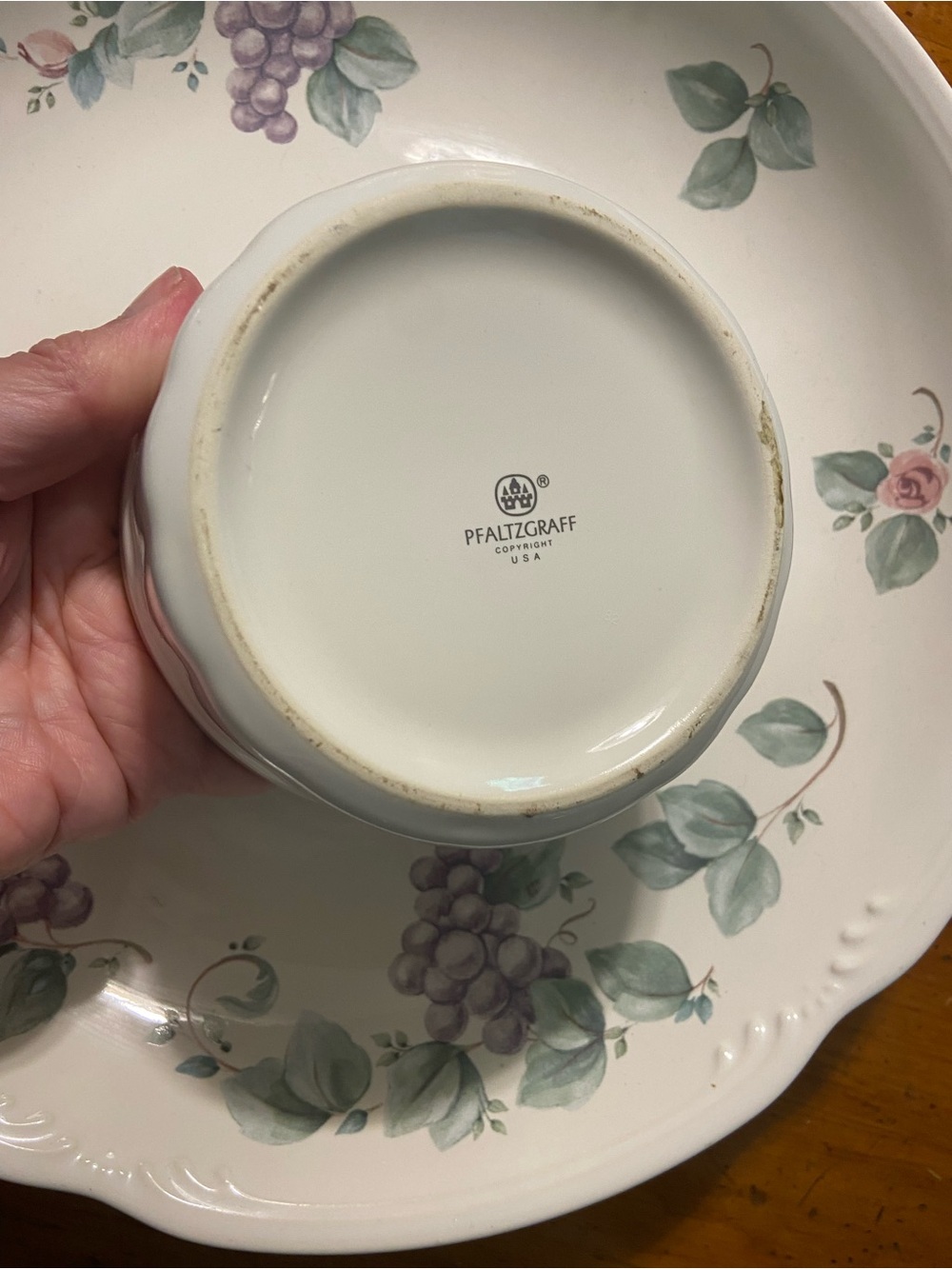 Pfaltzgraff Grapevine White Chip & Dip Platter Purple Grape and Pink Rose 12” - Picture 4 of 7